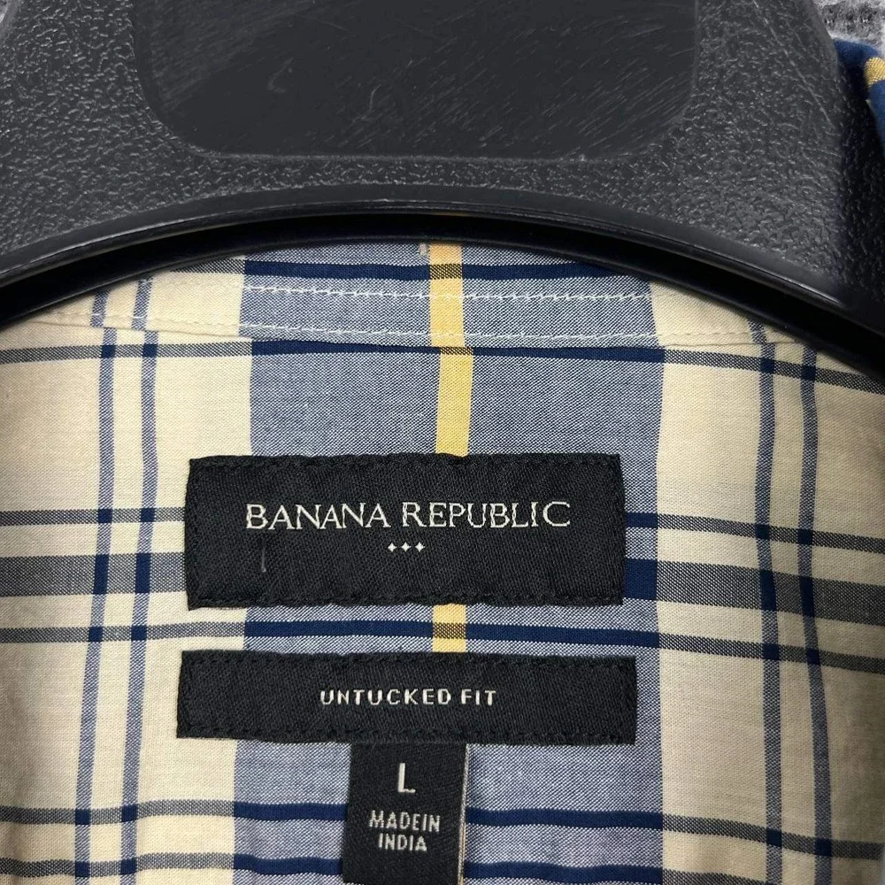 Banana Republic please see